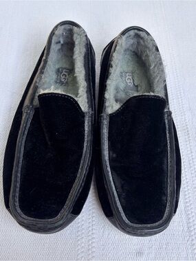 UGG Men's Ascot slippers size us 10